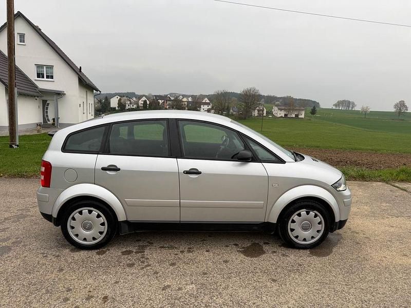 Gebraucht Audi A2 Sport 75 PS (55 kW) 2002 Silber Kleinwagen