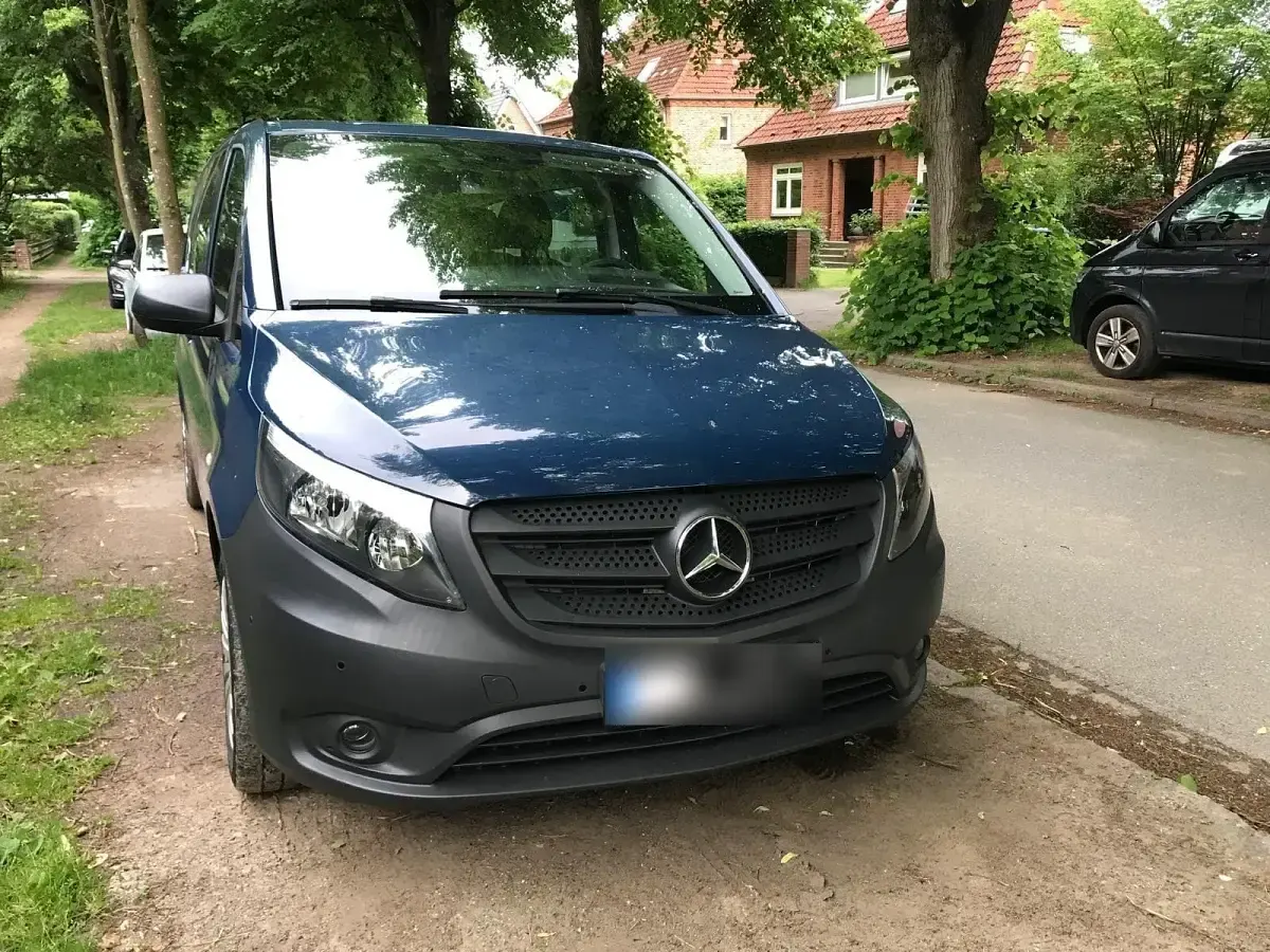 Gebraucht Mercedes Vito 136 PS (100 kW) 2021 Blau Van