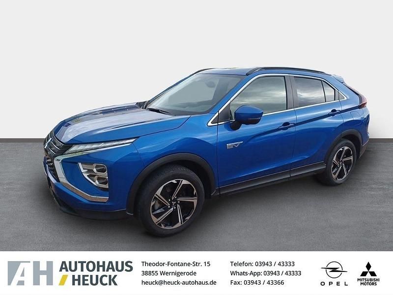 P) (blau Gebraucht 2021 Mitsubishi Eclipse Cross Edition SUV | 21.950 € (Teuer) - Bild 1/4