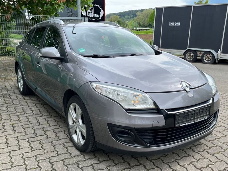 Gebraucht Renault Mégane III Expression 110 PS (80 kW) 2013 Grau Limousine