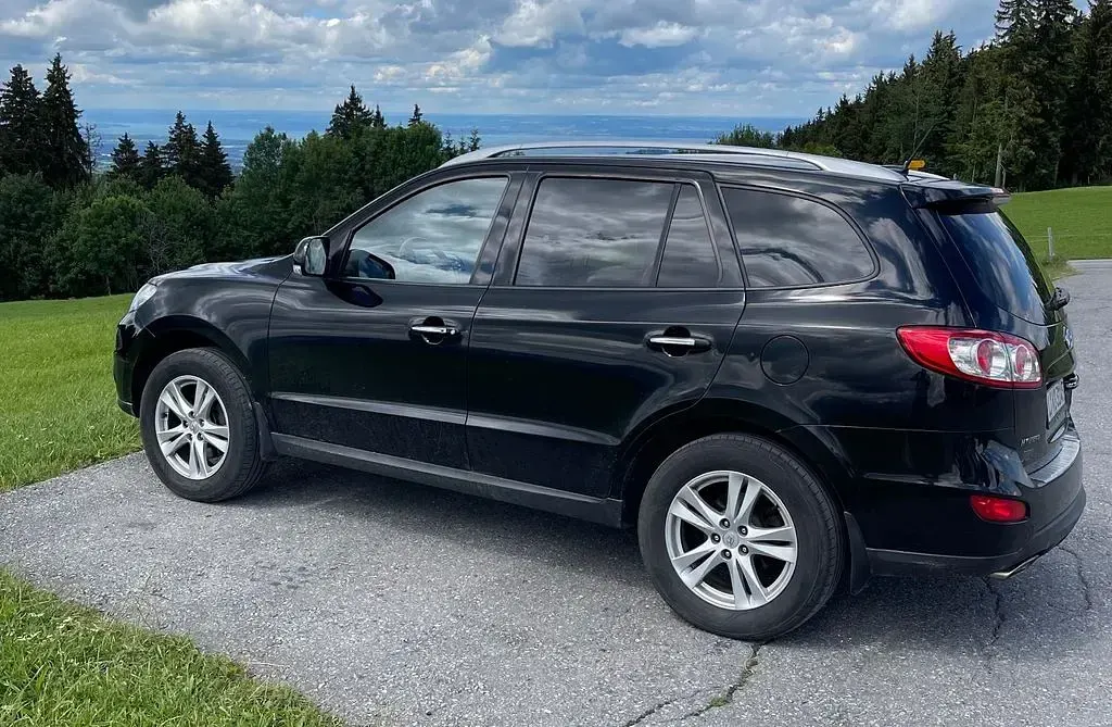 Gebraucht Hyundai Santa Fe Premium 197 PS (144 kW) 2011 Schwarz SUV