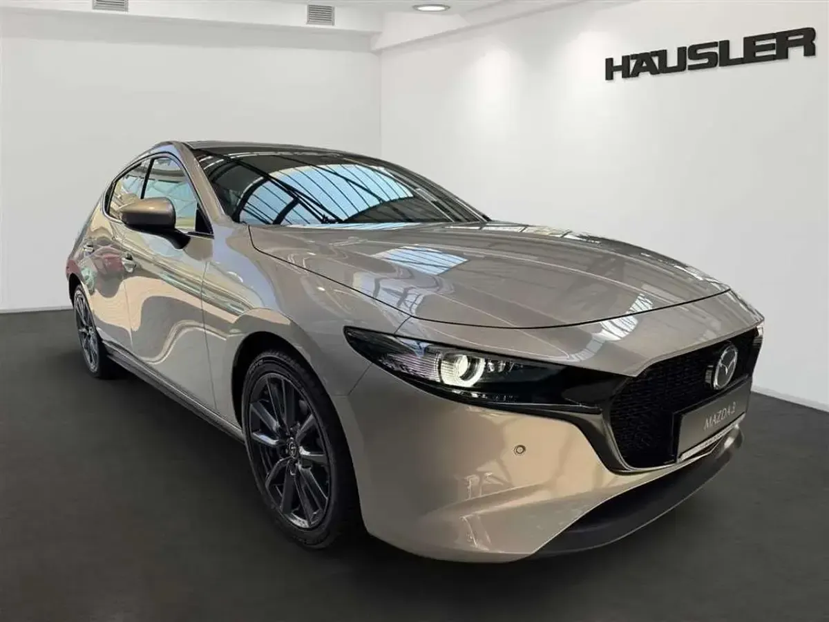 Neu Mazda 3 Center-Line 140 PS (102 kW) 2025 Gold Limousine