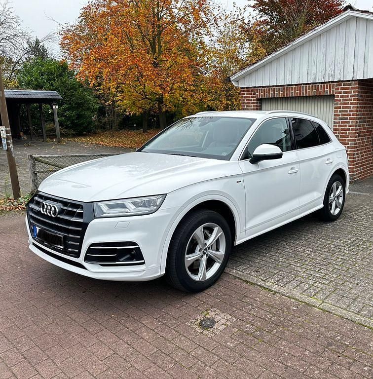 Weiß Gebraucht 2020 Audi Q5 Ambiente SUV | 27.490 € (Superpreis) - Bild 1/4