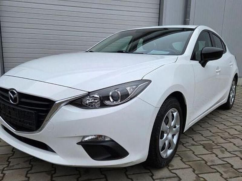 Gebraucht Mazda 3 Prime-Line 101 PS (74 kW) 2015 Arctic white Limousine