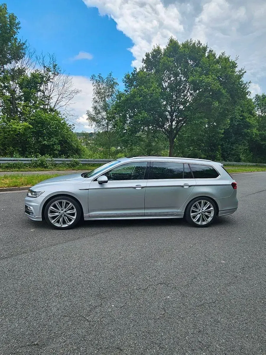 Gebraucht VW Passat 239 PS (175 kW) 2017 Silber Kombi