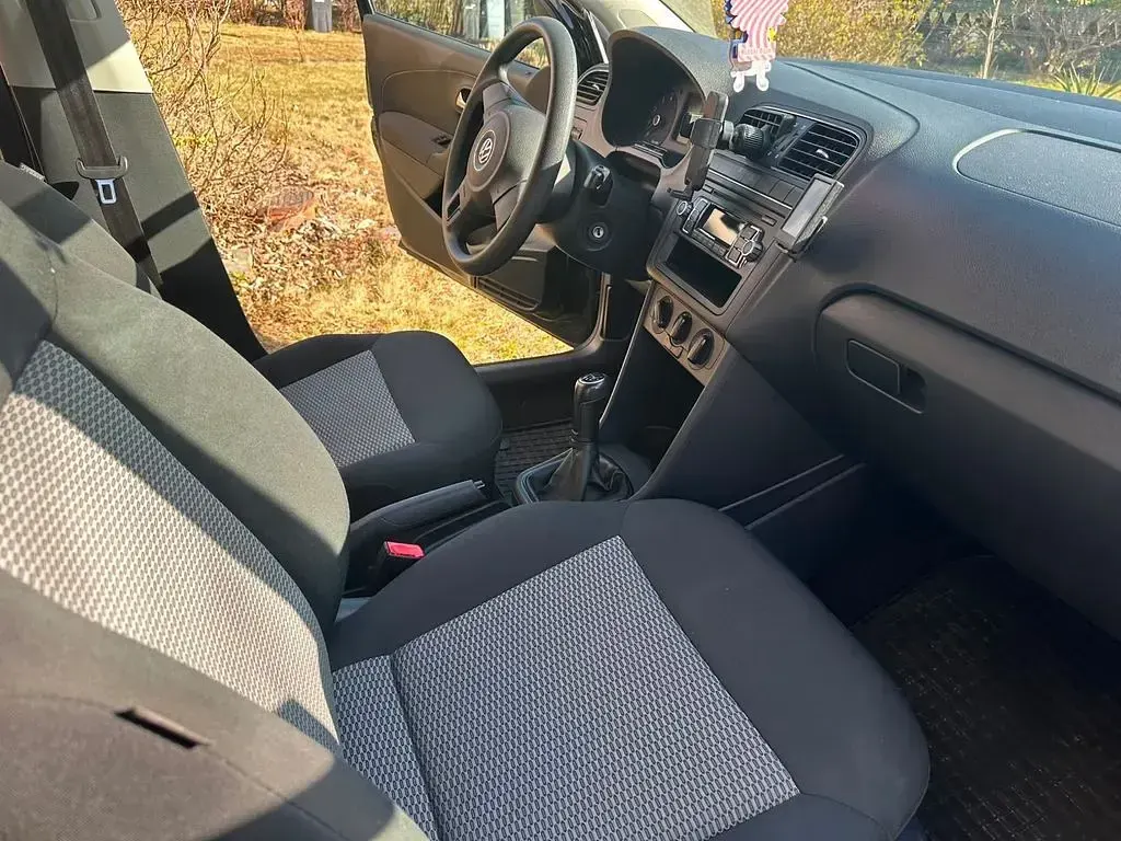 Gebraucht VW Polo Trendline 60 PS (44 kW) 2012 Schwarz Kleinwagen