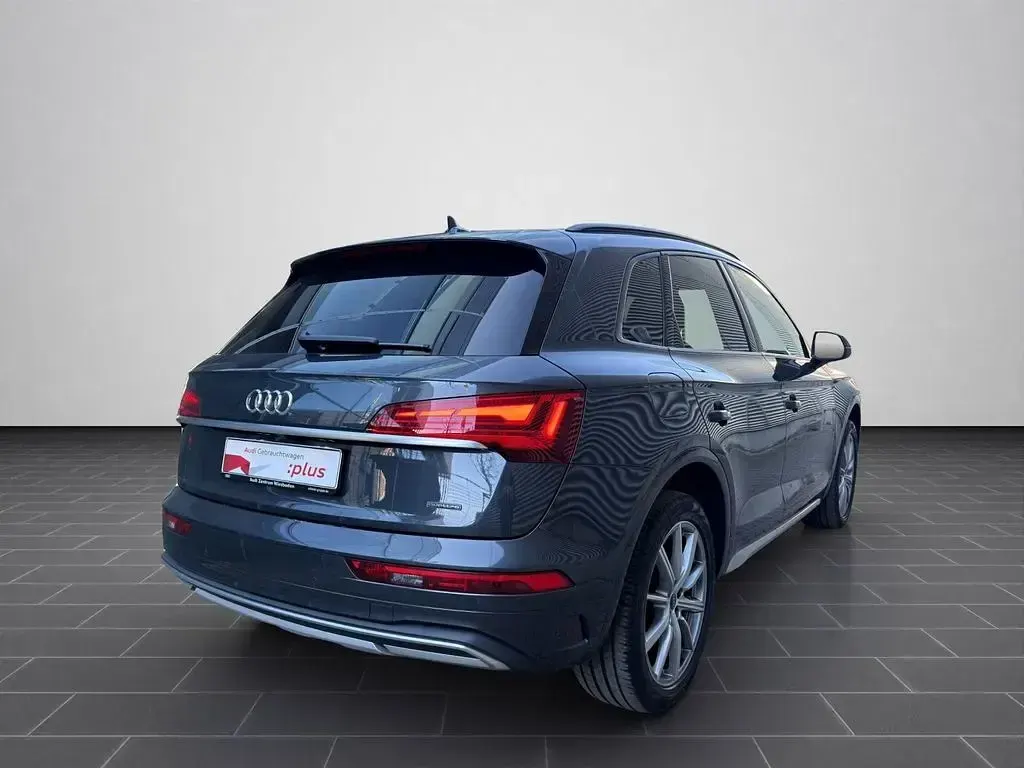 Gebraucht Audi Q5 Advanced Plus 299 PS (219 kW) 2022 Manhattangrau metallic (metallic) SUV