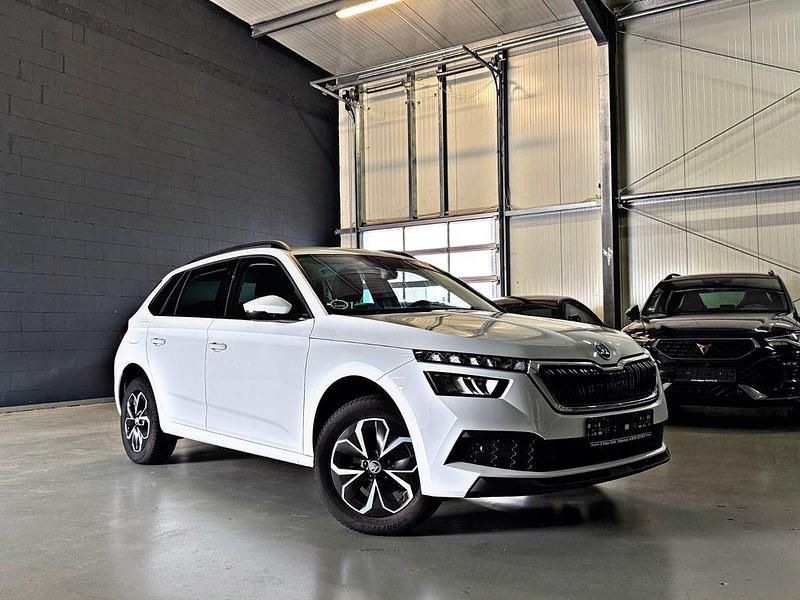 Weiß Gebraucht 2021 Skoda Kamiq Ambition SUV | 14.490 € (Fairer Preis) - Bild 1/4