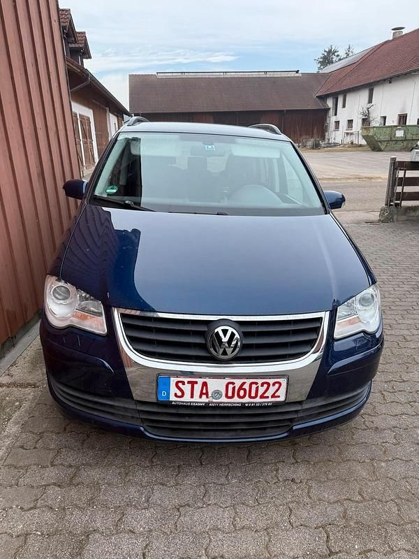 Gebraucht VW Touran 140 PS (102 kW) 2008 Blau Van / Kleinbus