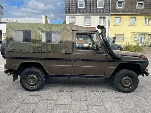 Gebraucht Mercedes G230 116 PS (85 kW) 1993 Grün SUV
