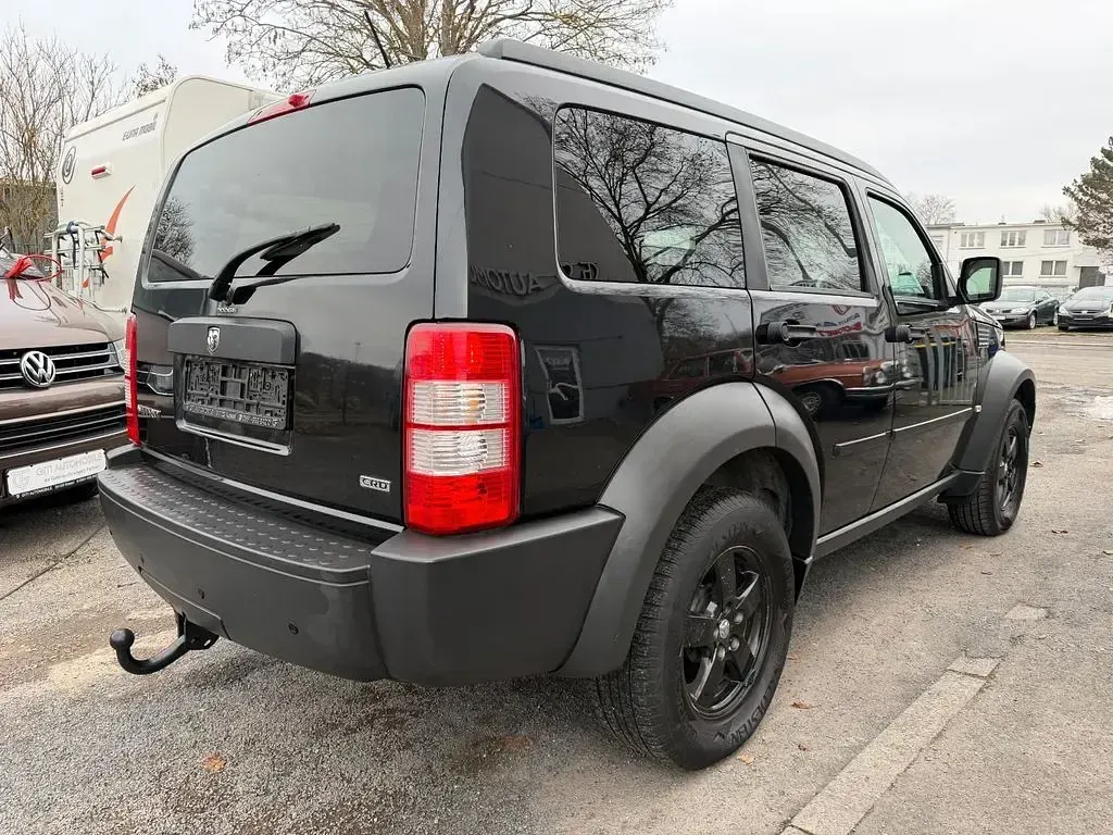Gebraucht Dodge Nitro SE 177 PS (130 kW) 2008 Schwarz SUV