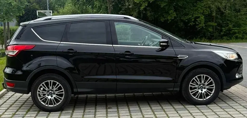 Gebraucht Ford Kuga Titanium 163 PS (119 kW) 2014 Schwarz SUV