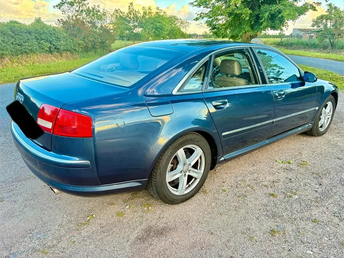 Gebraucht Audi A8 330 PS (242 kW) 2003 Grau Limousine