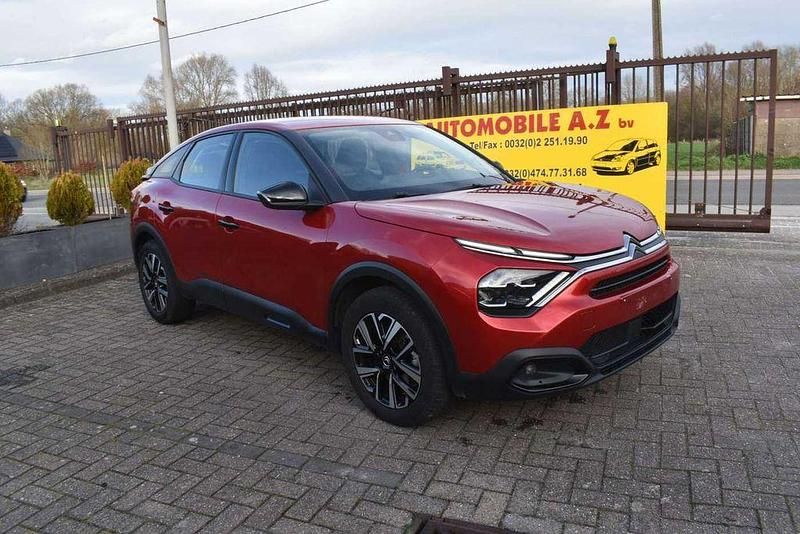 Rot Gebraucht 2022 Citroën C4 Shine Limousine | 13.999 € (Fairer Preis) - Bild 1/4