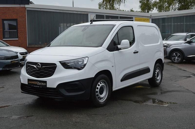 Weiß Gebraucht 2021 Opel Combo Van / Kleinbus | 14.500 € (Guter Preis) - Bild 1/4