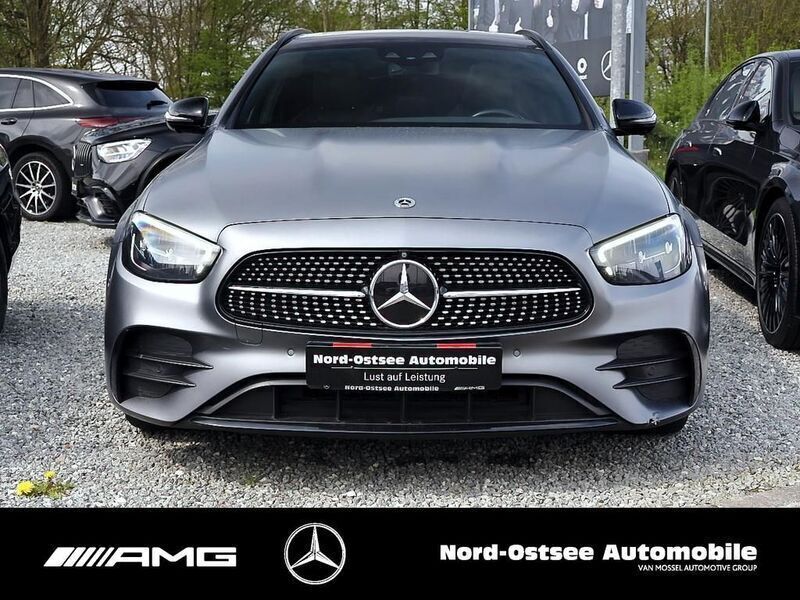 Gebraucht Mercedes E400 AMG 330 PS (242 kW) 2022 Andere farbe Kombi