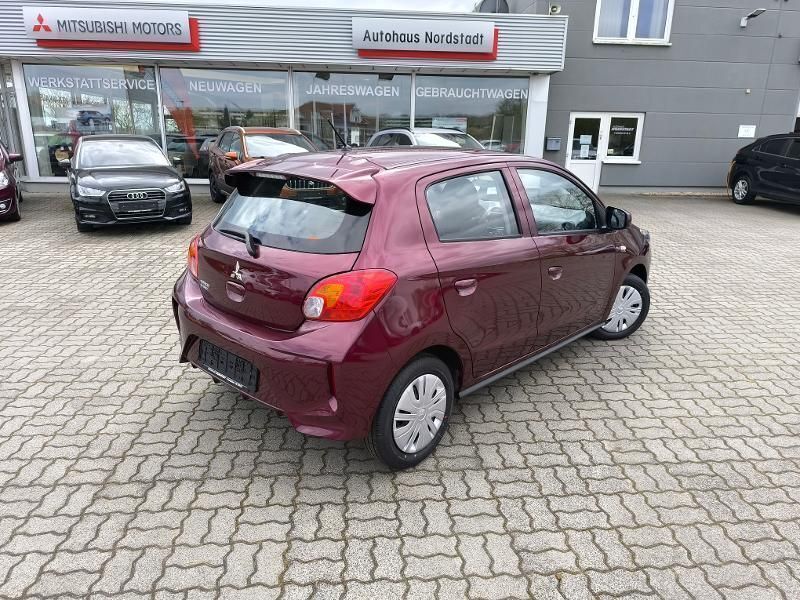 Neu Mitsubishi Space Star Select 71 PS (52 kW) 2025 Rot Limousine