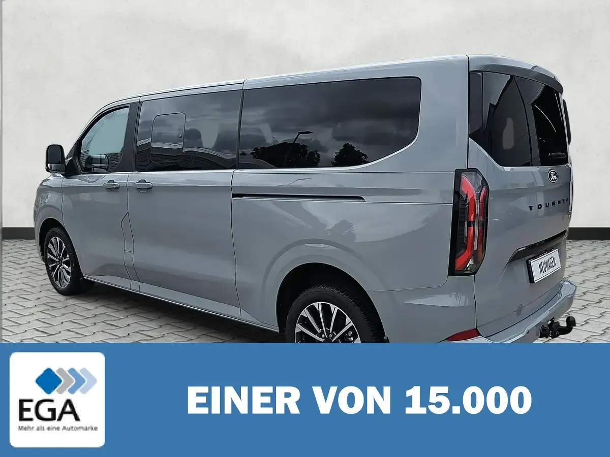 Neu Ford Tourneo Custom Titanium X 170 PS (125 kW) 2026 Grau Van