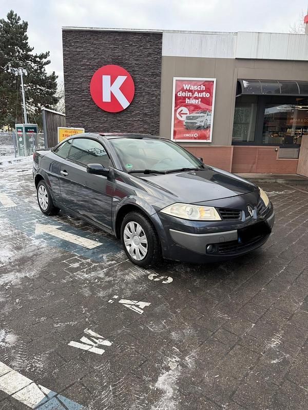 Grau Gebraucht 2006 Renault Mégane Cabriolet Cabrio | 1.000 € (Superpreis) - Bild 1/4