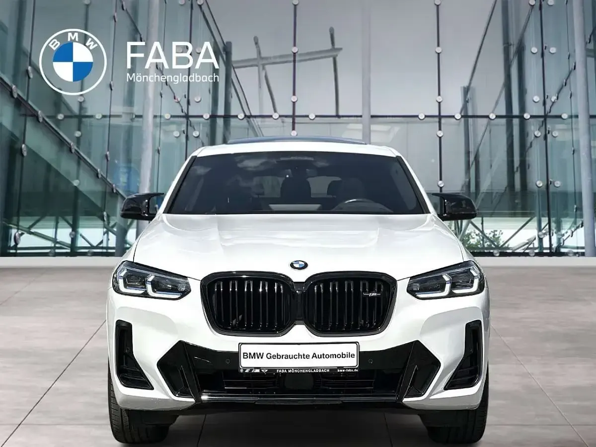 Gebraucht BMW X4 M M Sport 360 PS (264 kW) 2023 Alpinweiß uni SUV