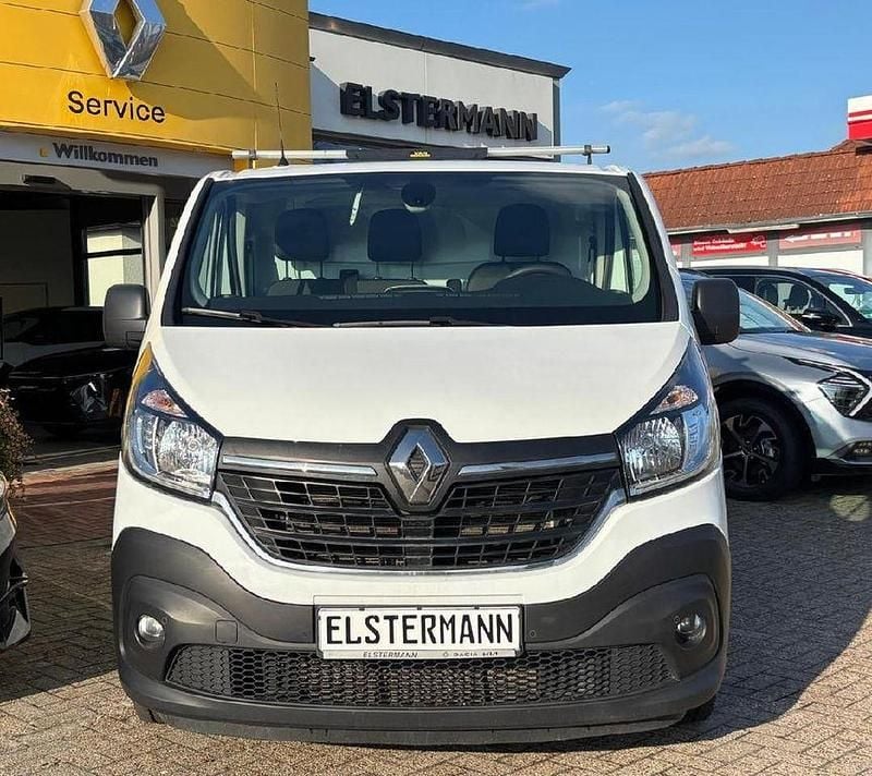 Gebraucht Renault Trafic Komfort 145 PS (106 kW) 2021 Weiß Van / Kleinbus