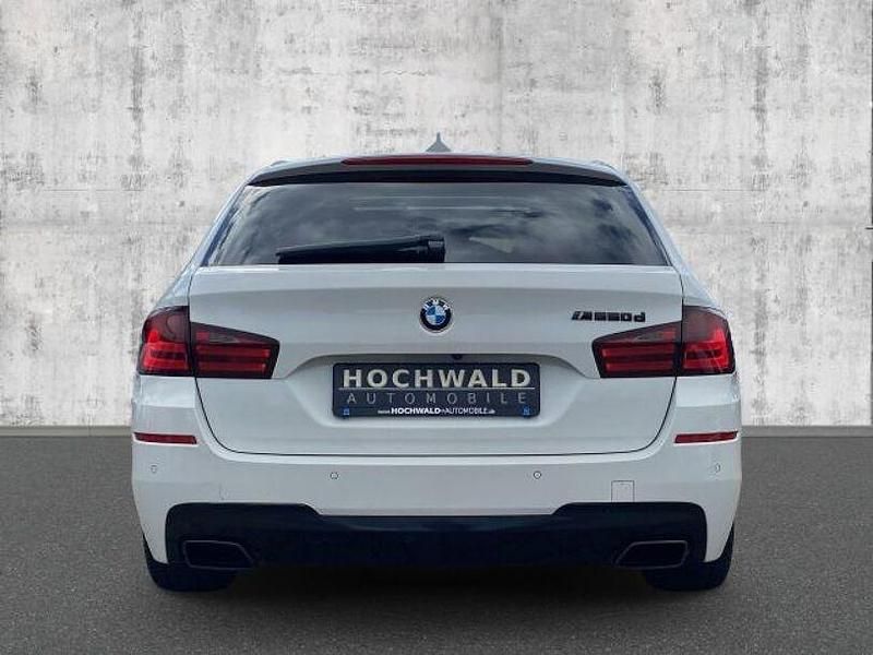Gebraucht BMW M550 Performance 381 PS (280 kW) 2013 Weiß Limousine