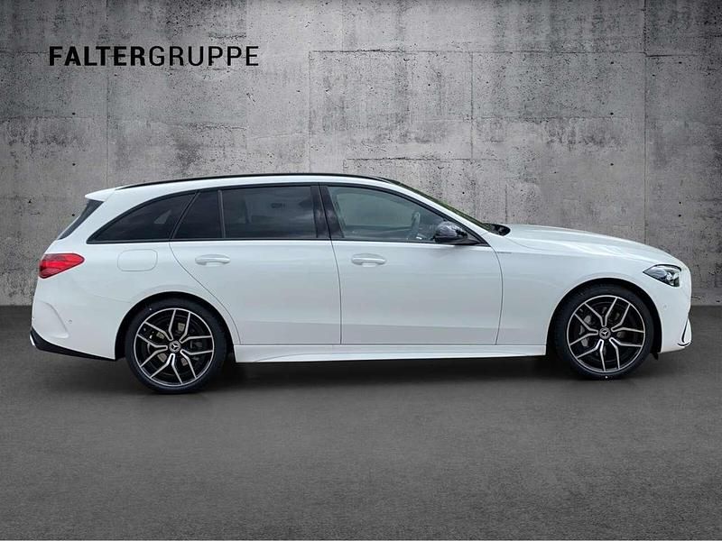 Gebraucht Mercedes C200 AMG line 204 PS (150 kW) 2024 Unilack polarweiß Kombi