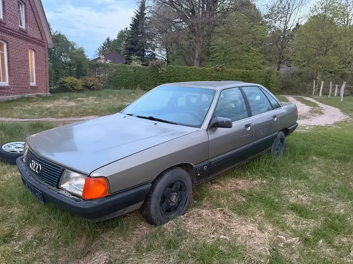 Gebraucht Audi 100 90 PS (66 kW) 1985 Andere farben Limousine