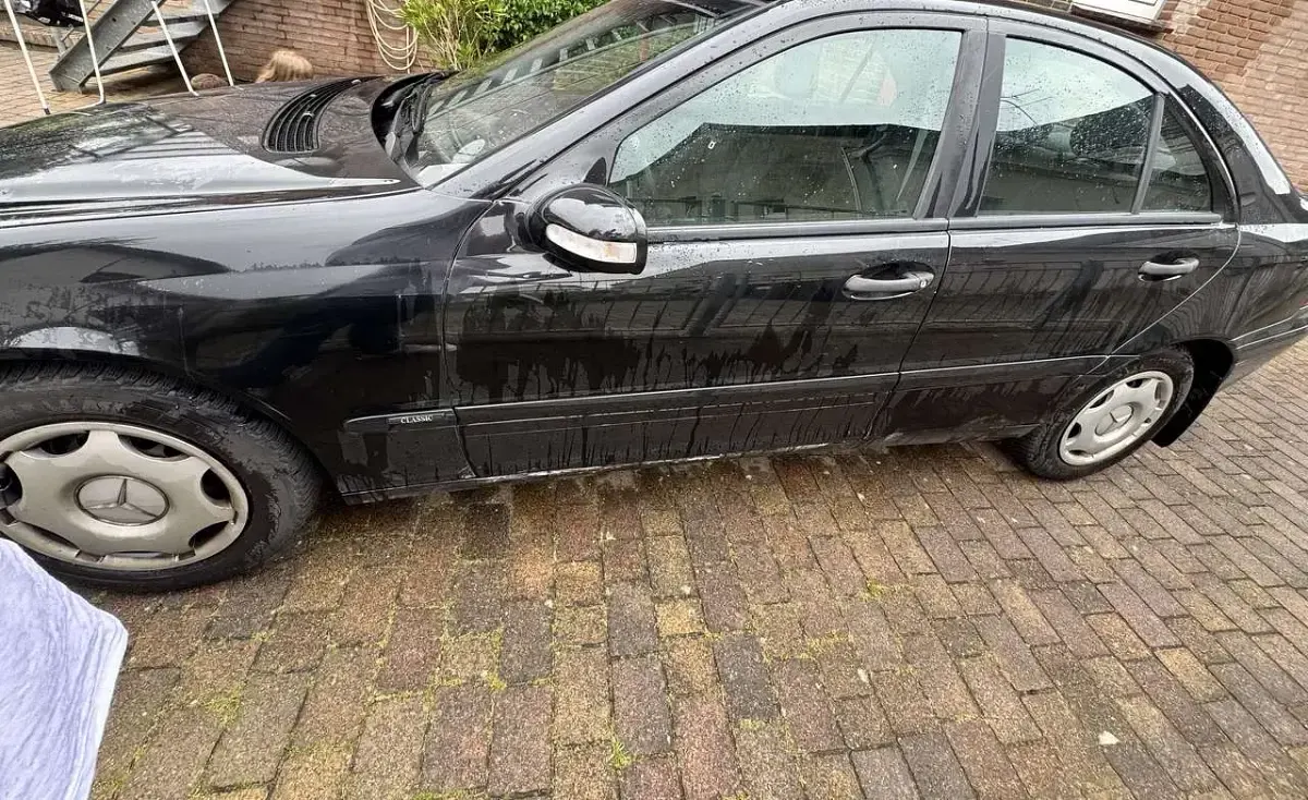 Gebraucht Mercedes C180 Classic 129 PS (94 kW) 2001 Limousine