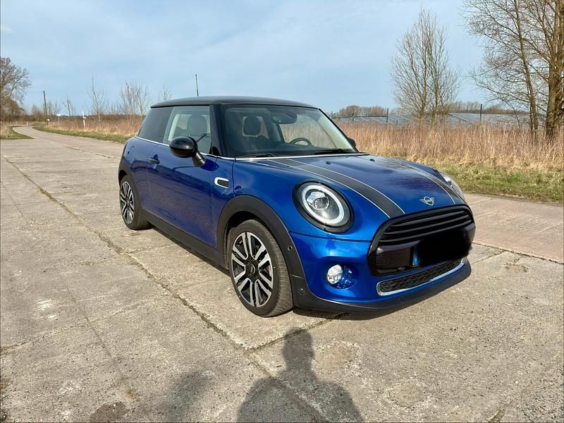 Second-hand Mini Cooper 116 CP (85 kW) 2018 Albastru Hatchback