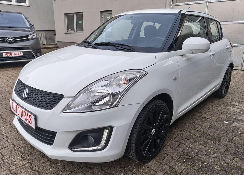 Gebraucht Suzuki Swift Club 94 PS (69 kW) 2015 Weiß Kleinwagen