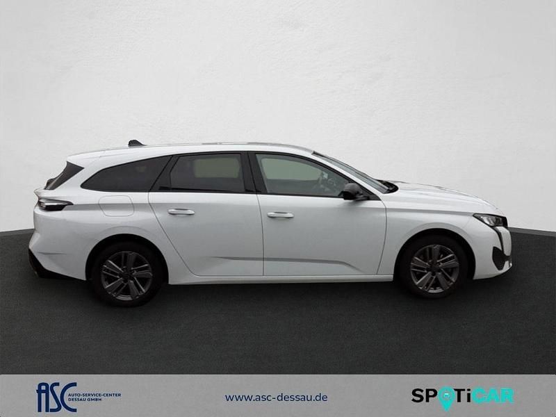Gebraucht Peugeot 308 SW Allure 131 PS (96 kW) 2024 Weiß Kombi