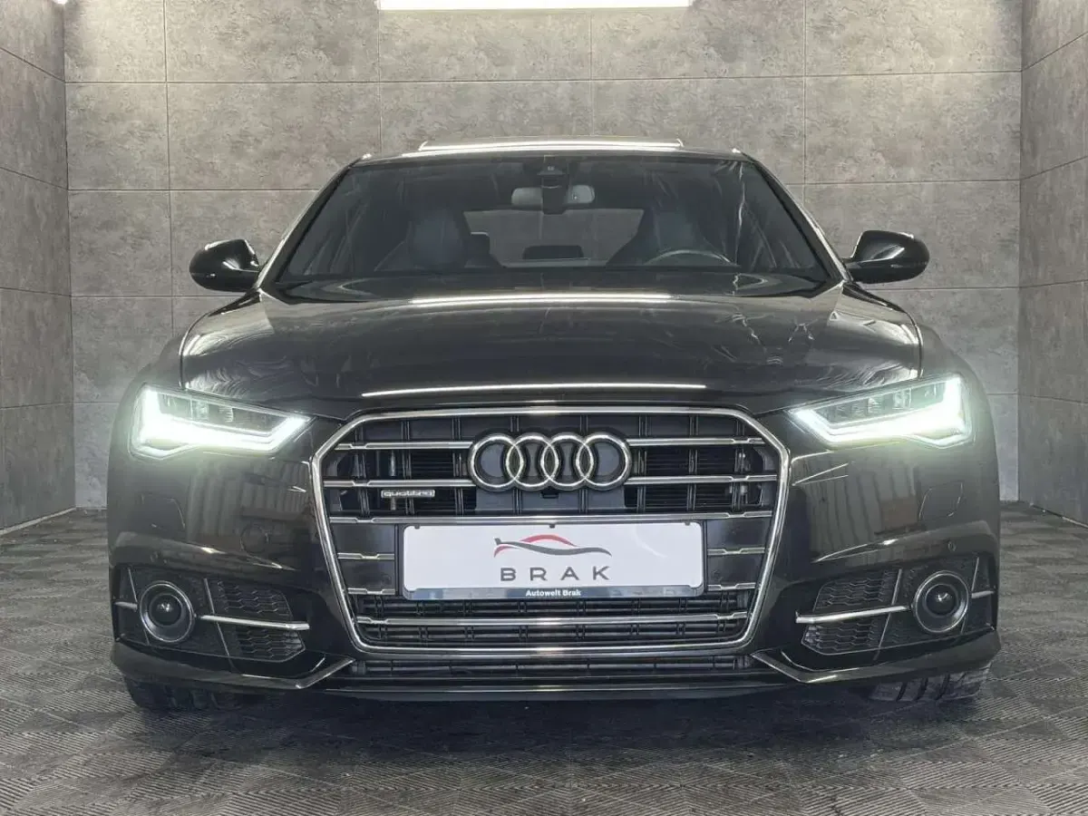 Gebraucht Audi A6 Sport 326 PS (239 kW) 2018 Mythosschwarz Limousine