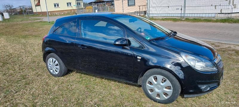 Gebraucht Opel Corsa Edition 87 PS (63 kW) 2011 Schwarz Kleinwagen