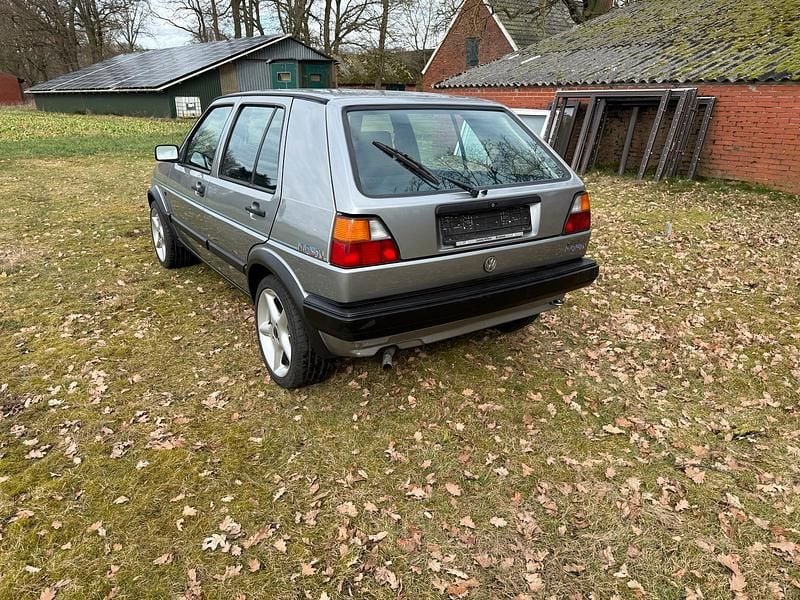 Gebraucht VW Golf II 70 PS (51 kW) 1990 Silber Kleinwagen