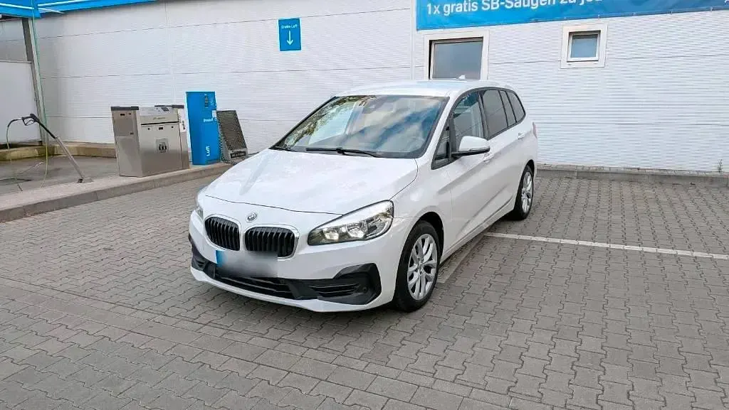 Gebraucht BMW 218 150 PS (110 kW) 2020 Weiß Kombi