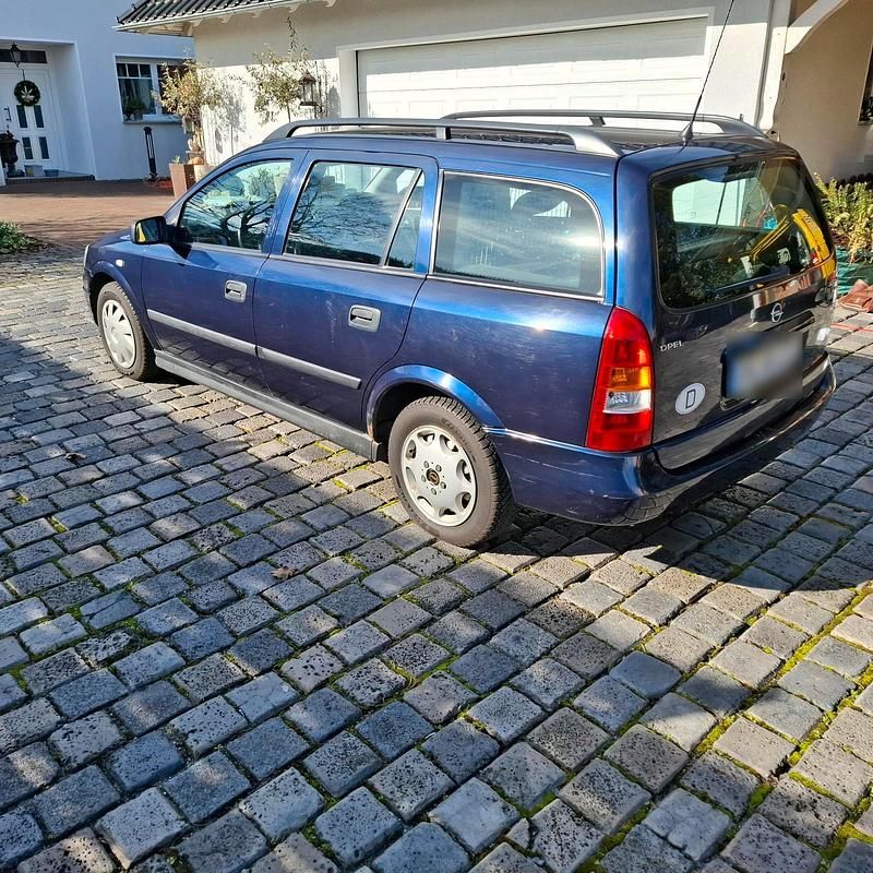 Gebraucht Opel Astra 100 PS (73 kW) 2001 Blau Kombi
