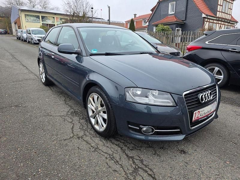 Gebraucht Audi A3 Ambition 140 PS (102 kW) 2011 Grau Kleinwagen