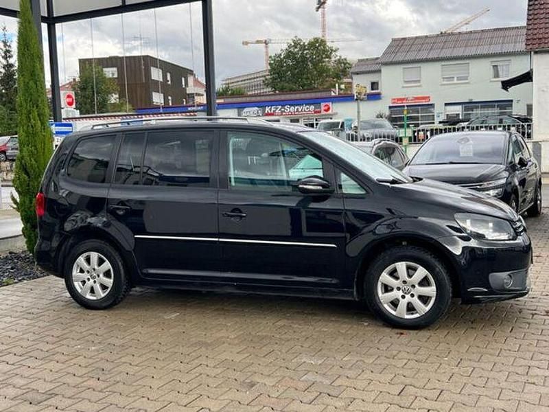 Gebraucht VW Touran Highline 77 PS (56 kW) 2011 Andere Van / Kleinbus