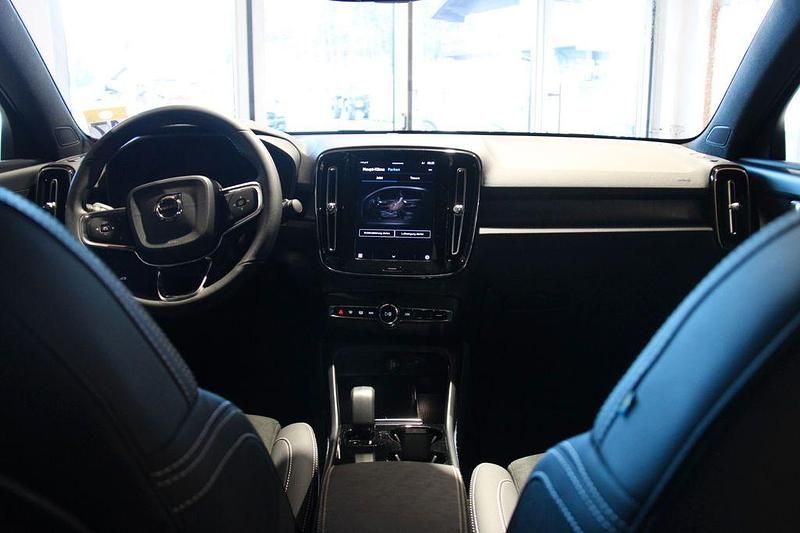 Gebraucht Volvo C40 Plus 300 kW (408 PS) 2022 Blau SUV