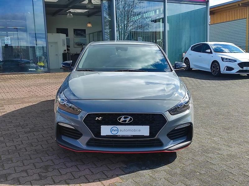 Gebraucht Hyundai i30 Comfort 275 PS (202 kW) 2020 Grau Limousine