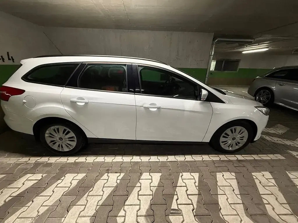 Gebraucht Ford Focus Business Edition 95 PS (69 kW) 2017 Weiß Limousine