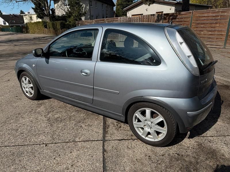 Gebraucht Opel Corsa Edition 80 PS (58 kW) 2006 Grau Kleinwagen