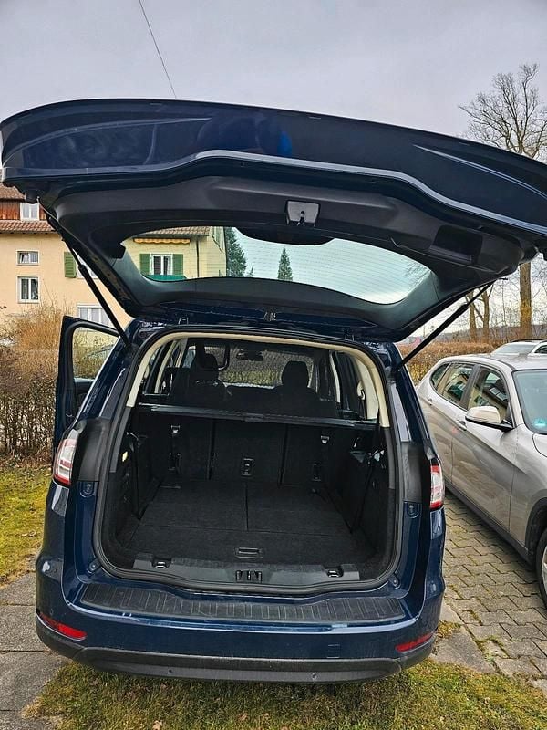 Gebraucht Ford Galaxy 179 PS (131 kW) 2017 Blau Van / Kleinbus