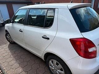 Gebraucht Skoda Fabia 60 PS (44 kW) 2014 Weiß Kleinwagen