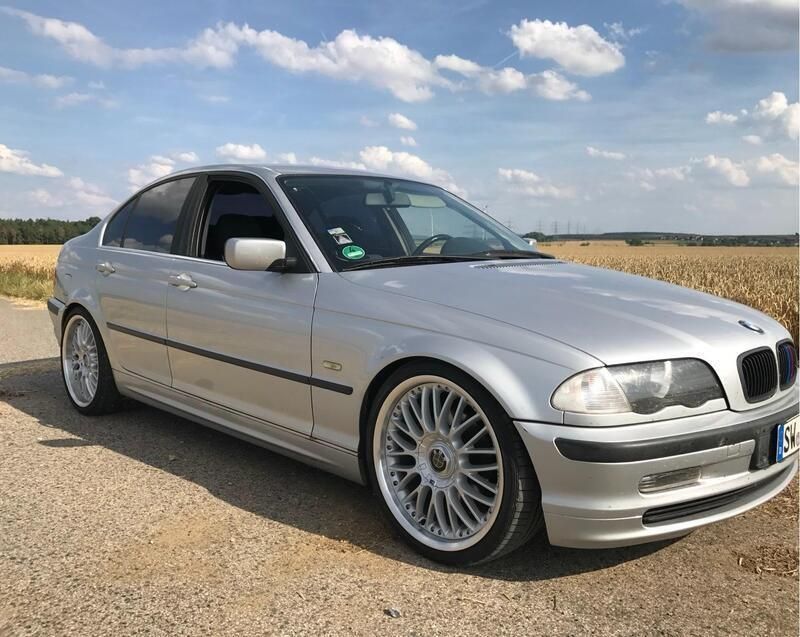 Silber Gebraucht 2000 BMW 323 Performance Limousine | 2.800 € - Bild 1/4