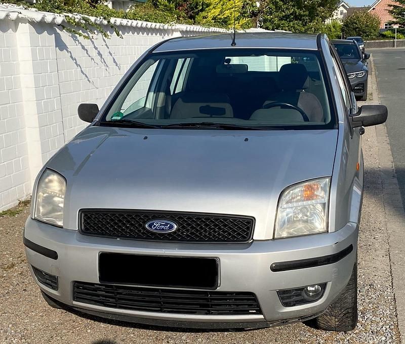 Silber Gebraucht 2007 Ford Fusion Kleinwagen | 1.350 € (Guter Preis) - Bild 1/4