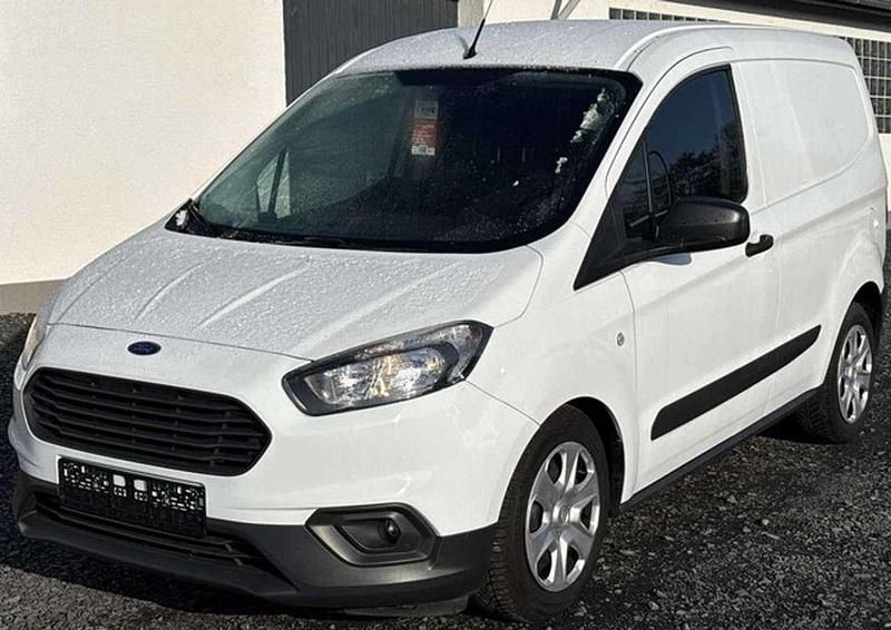 Gebraucht Ford Transit Trend 101 PS (74 kW) 2019 Weiß Pickup