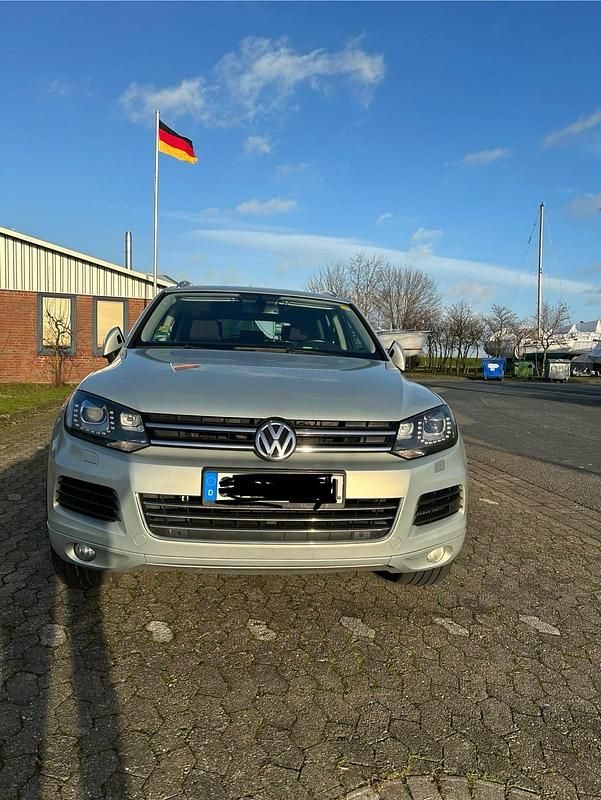 Beige Gebraucht 2013 VW Touareg SUV | 11.800 € (Guter Preis) - Bild 1/4