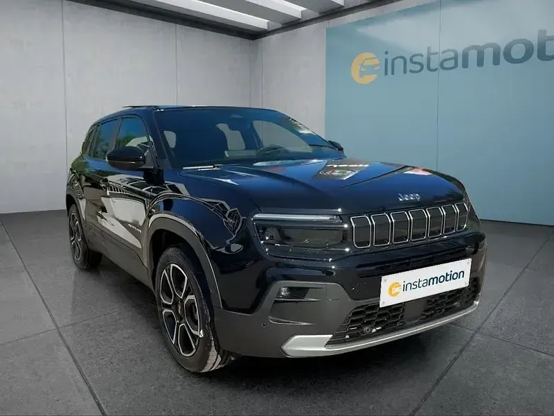 Neu Jeep Avenger 110 PS (80 kW) 2026 Schwarz SUV